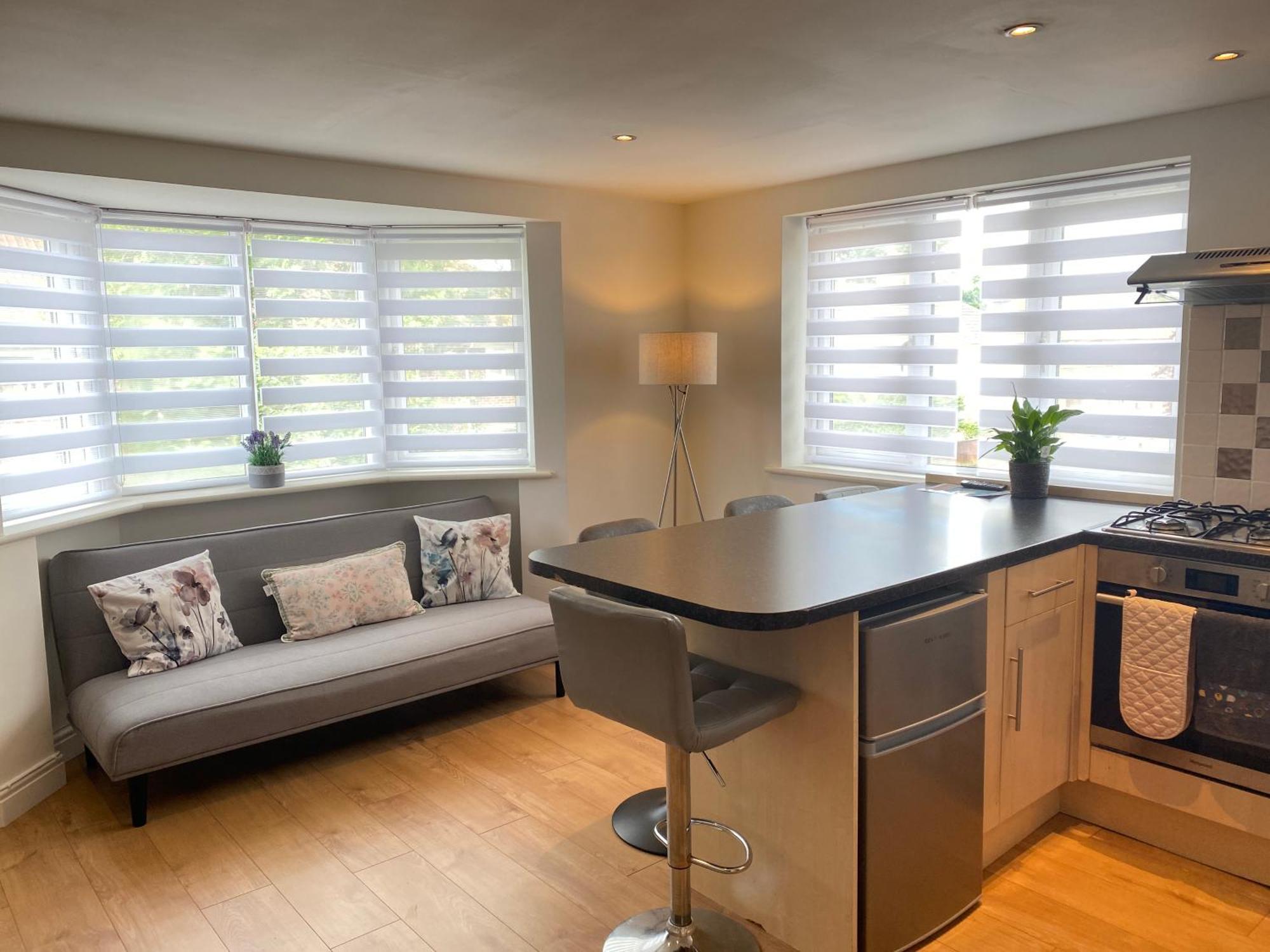 Sunny Bright Flat Near South Park And Oxfordbrooks Apartment Bagian luar foto